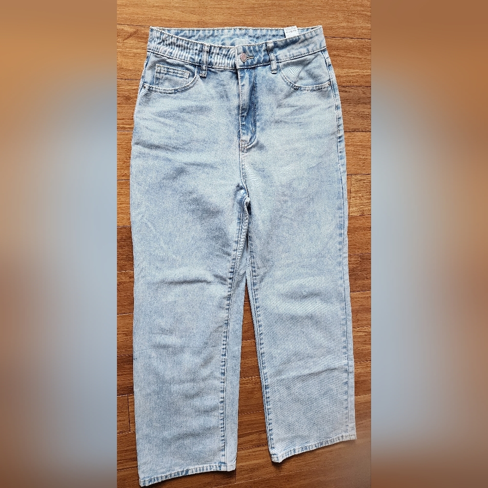 Light Wash Women’s Jeans - Classic Wide Leg